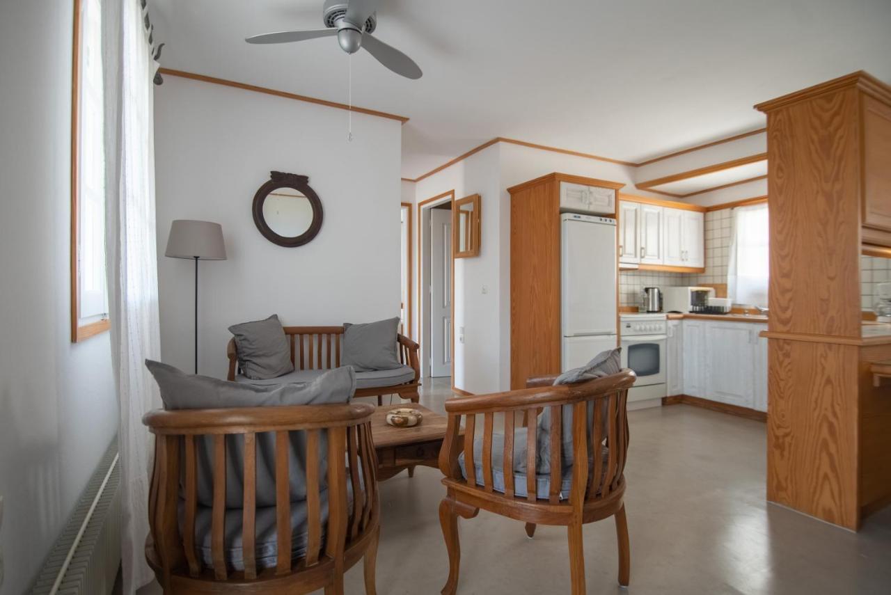 Lotos Beach Home Kini Ngoại thất bức ảnh