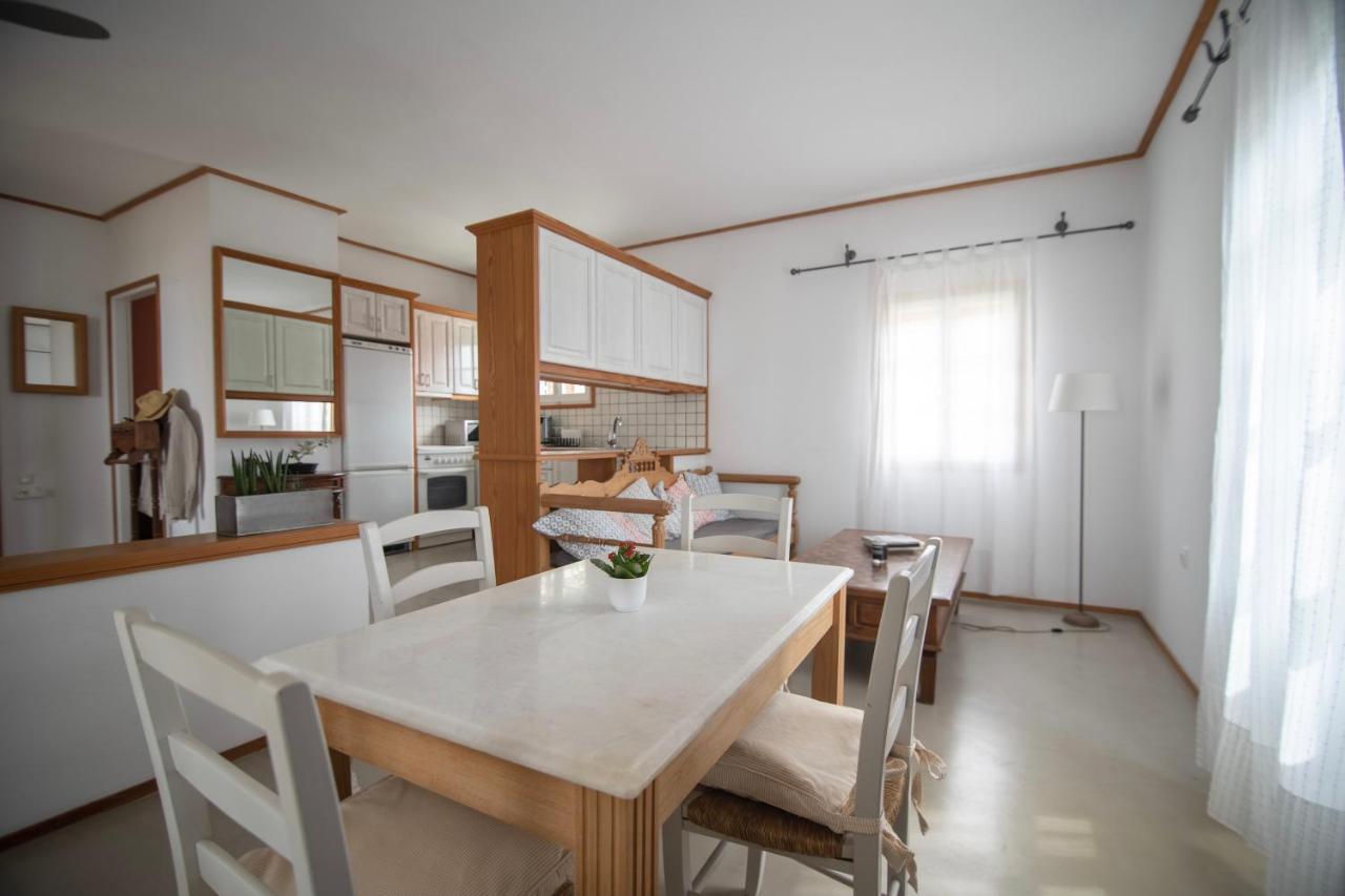 Lotos Beach Home Kini Ngoại thất bức ảnh